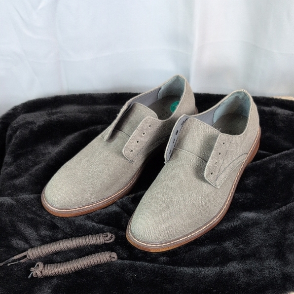 Perry Ellis Gray and Brown Oxfords with Timeless Elegance - Picture 1 of 9